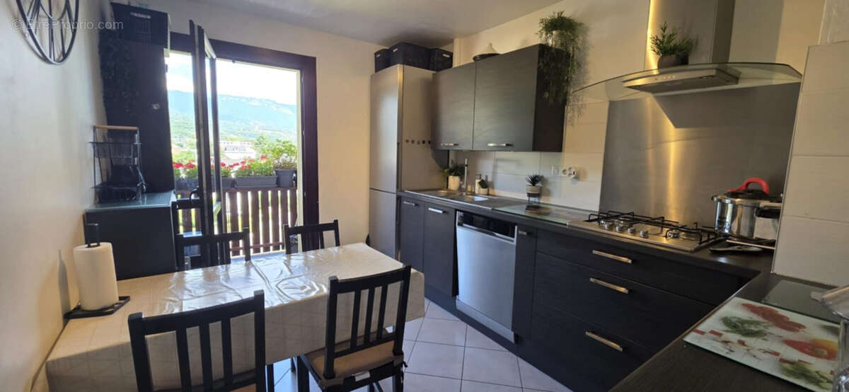 Appartement à BASSENS