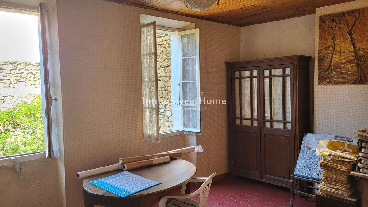 Maison à MIRABEL-AUX-BARONNIES