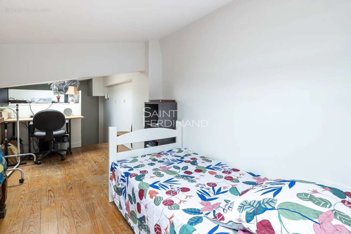 Appartement à PARIS-11E