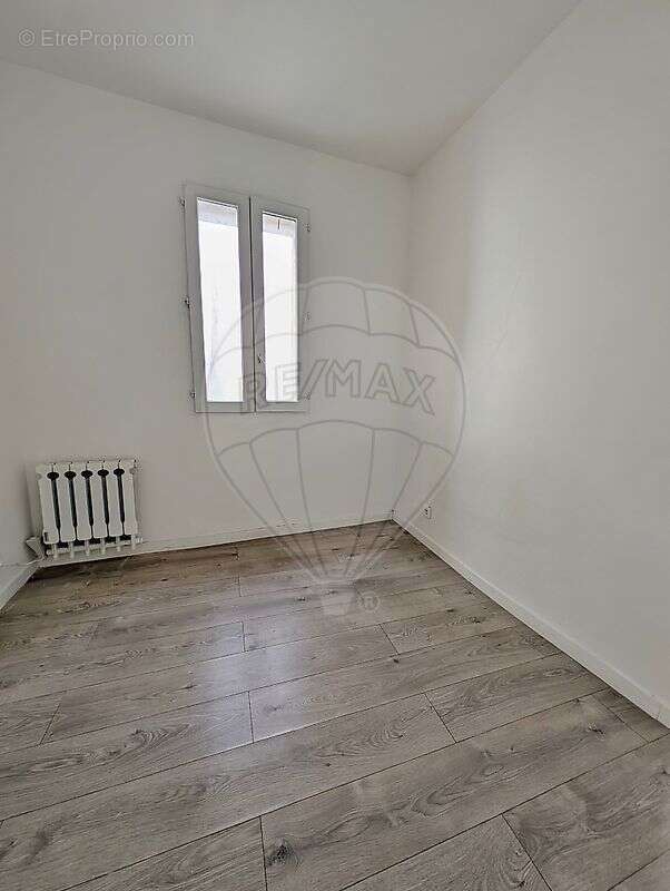Appartement à MARSEILLE-2E