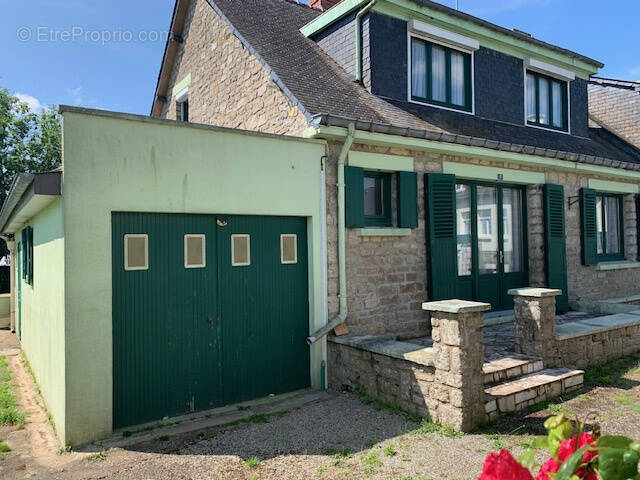 Maison à NOYAL-PONTIVY
