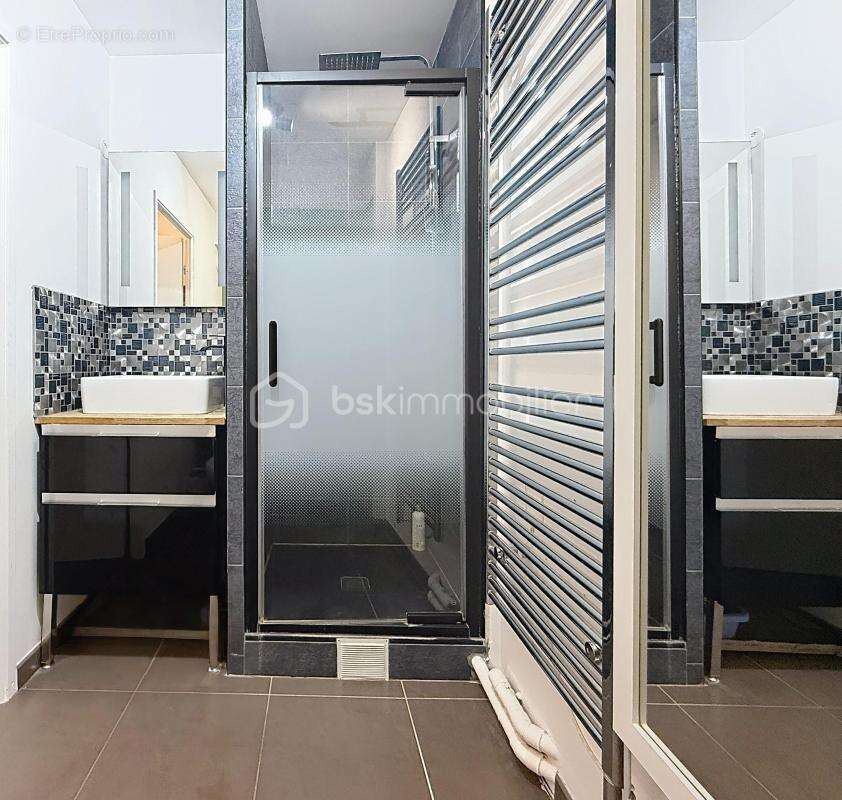 Appartement à SERRIS