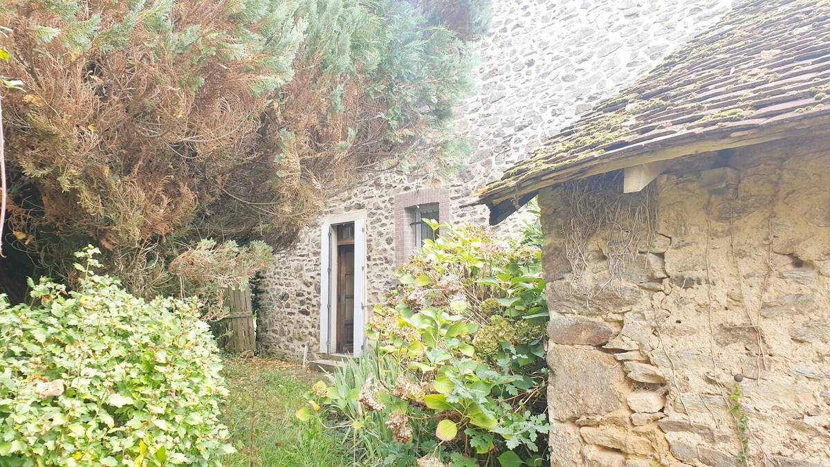 Maison à LA CROISILLE-SUR-BRIANCE