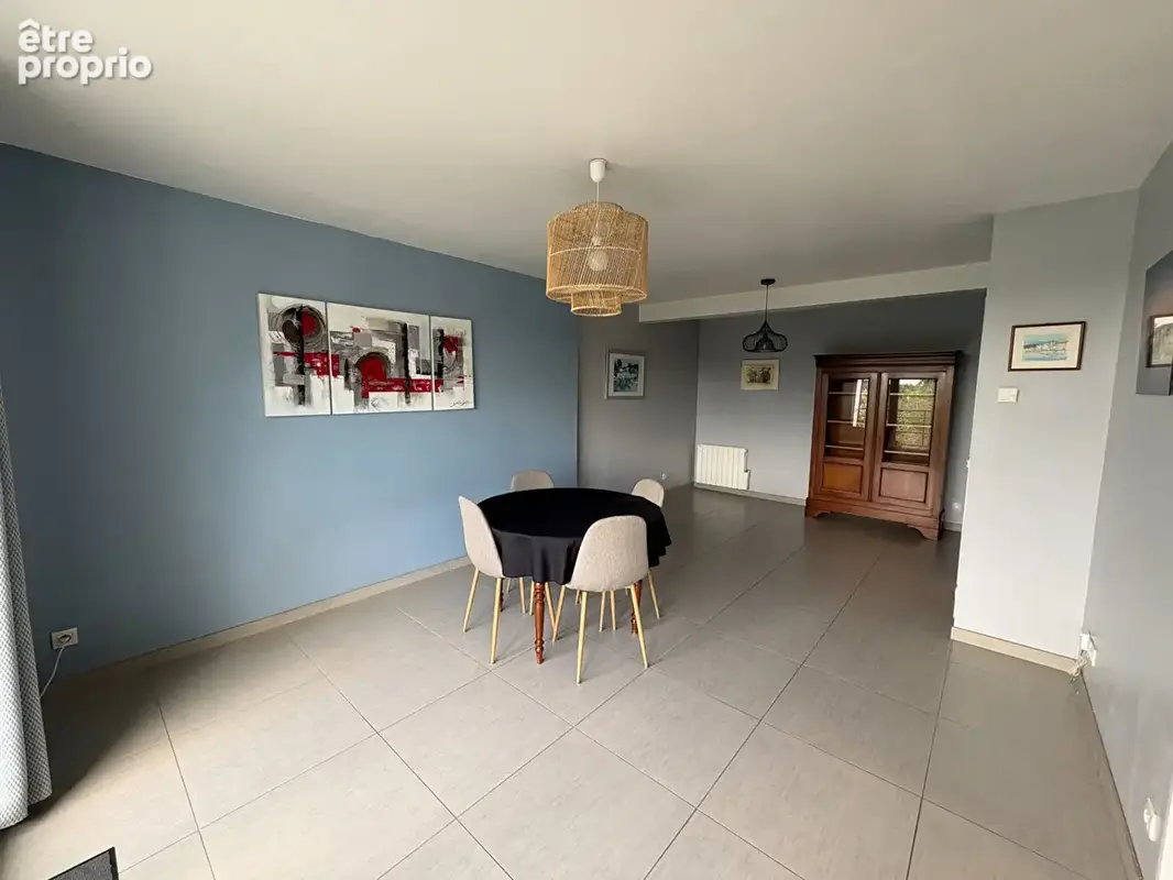 HAUBOURDIN - Appartement 3 pièces de 69 m² avec balcon plein sud, garage et parking - photo 4