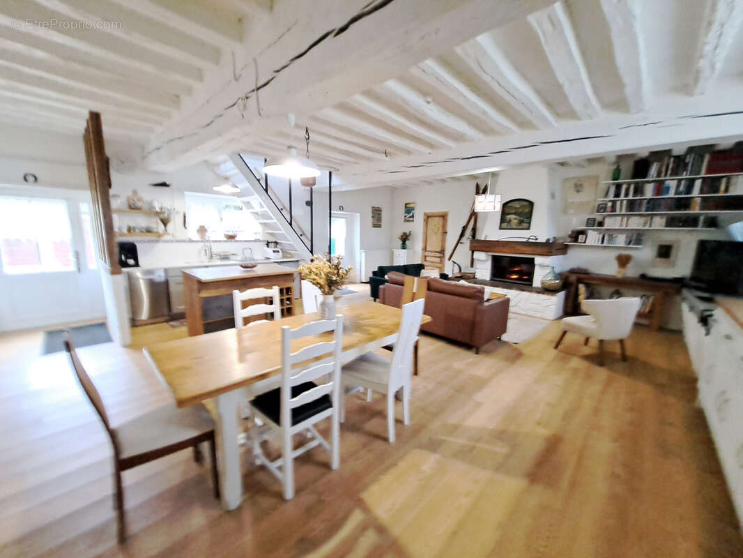 Maison à PERCENEIGE