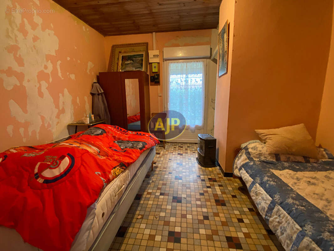 Maison à VENDAYS-MONTALIVET