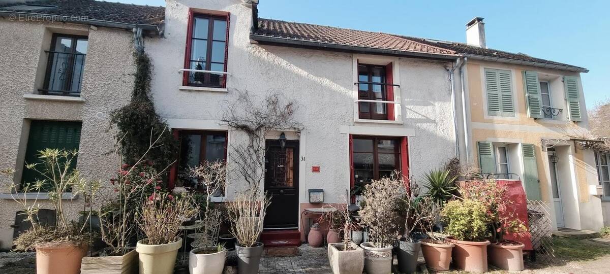 Photo 1 - Maison à GOMETZ-LE-CHATEL