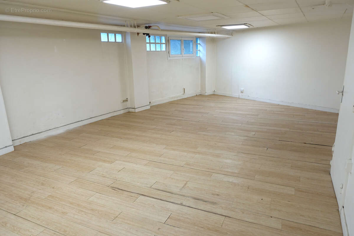 Commerce à PARIS-12E