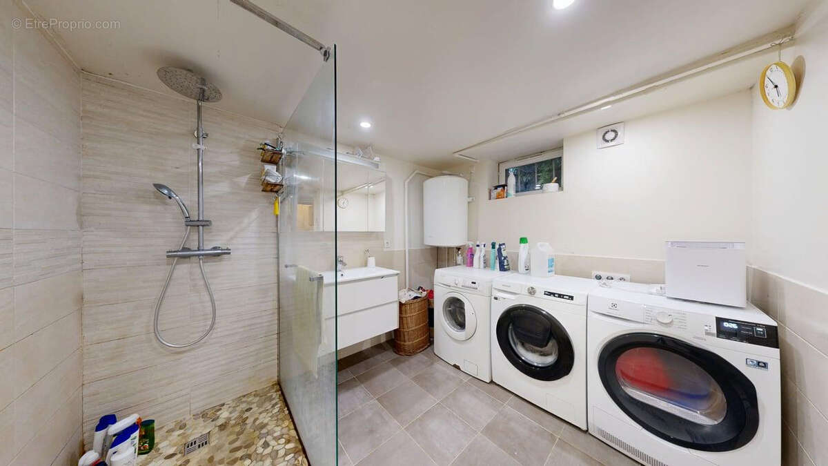 Appartement à NANTERRE