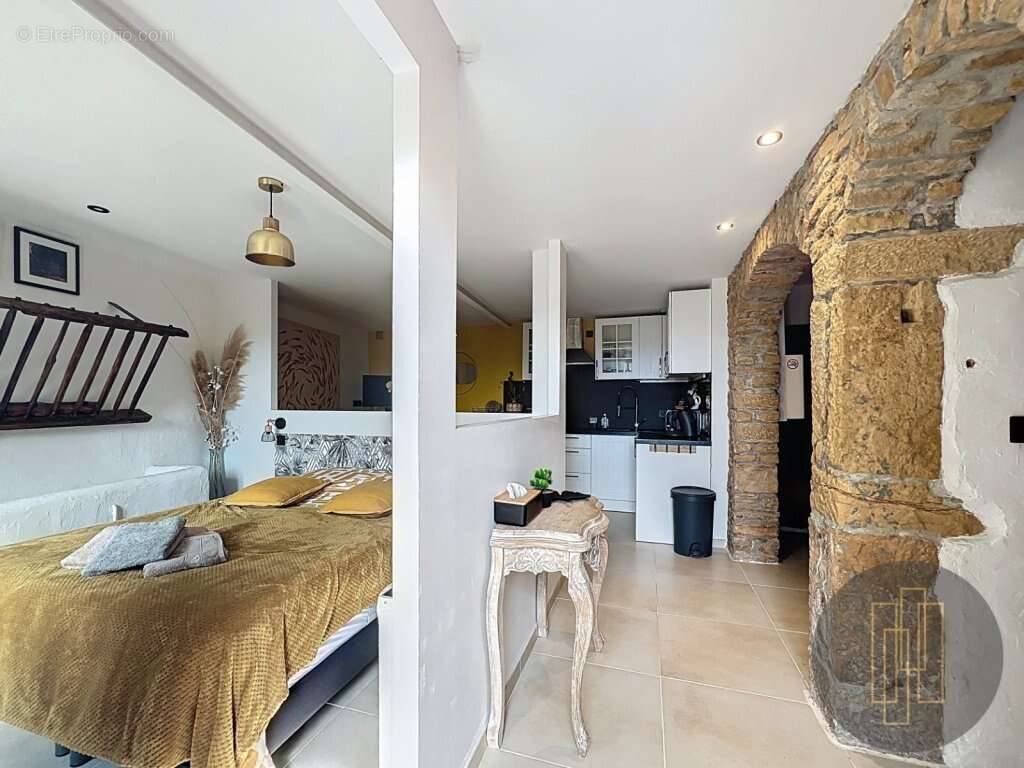 Maison à MARCILLY-D'AZERGUES