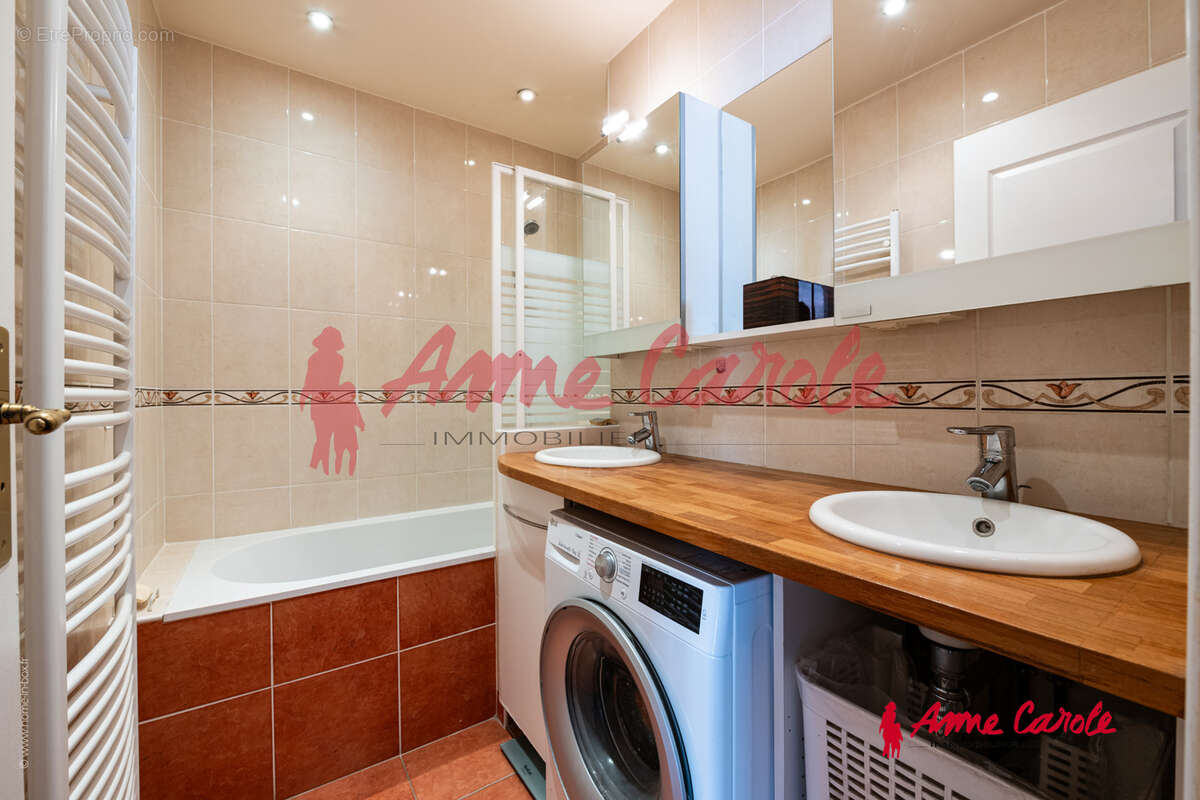 Appartement à PARIS-7E