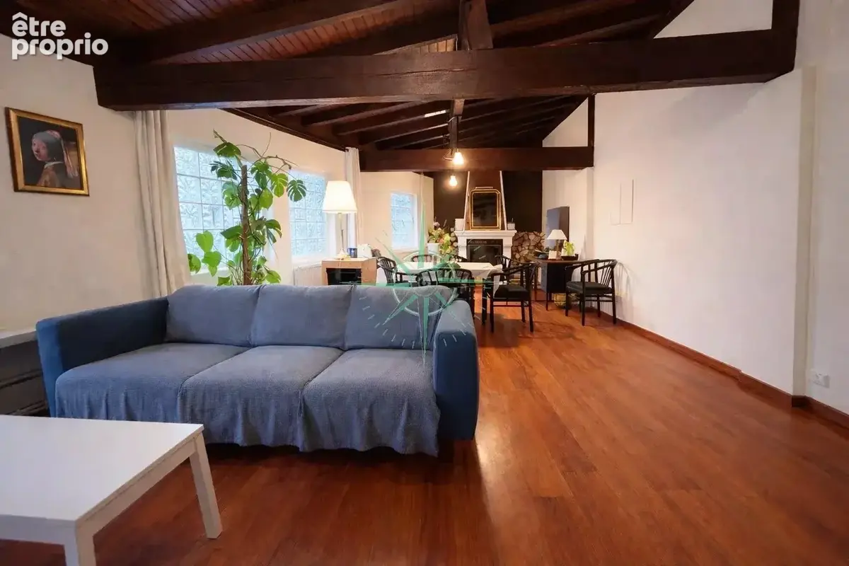 EN EXCLUSIVITÉ ! Ensemble immobilier rare à la vente à Strasbourg Koenigshoffen - photo 1