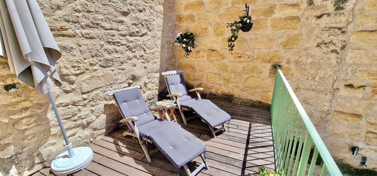 Maison à NEZIGNAN-L&#039;EVEQUE