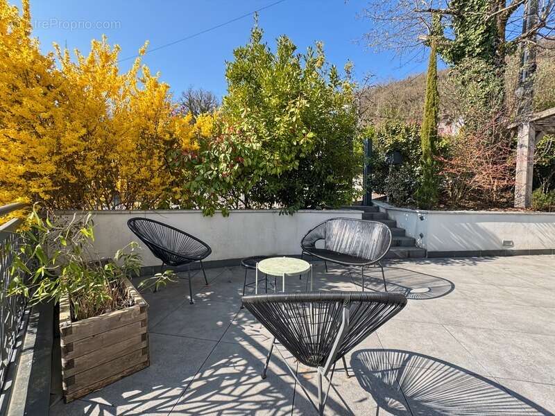 Maison à DIVONNE-LES-BAINS