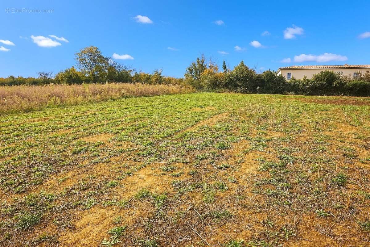 Terrain à POMPERTUZAT