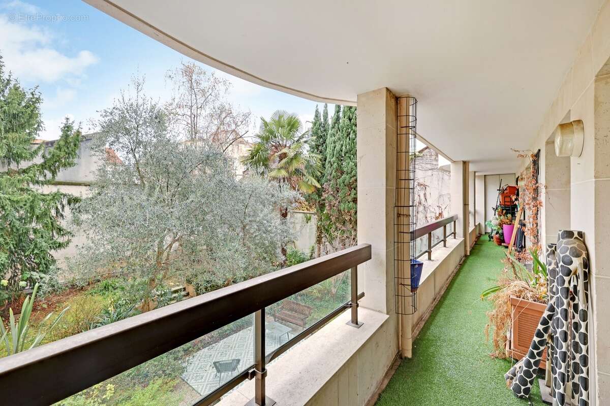 Appartement à LEVALLOIS-PERRET