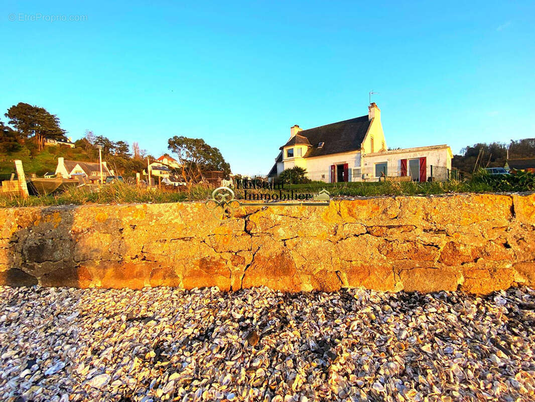 Maison à PLOUEZOC'H