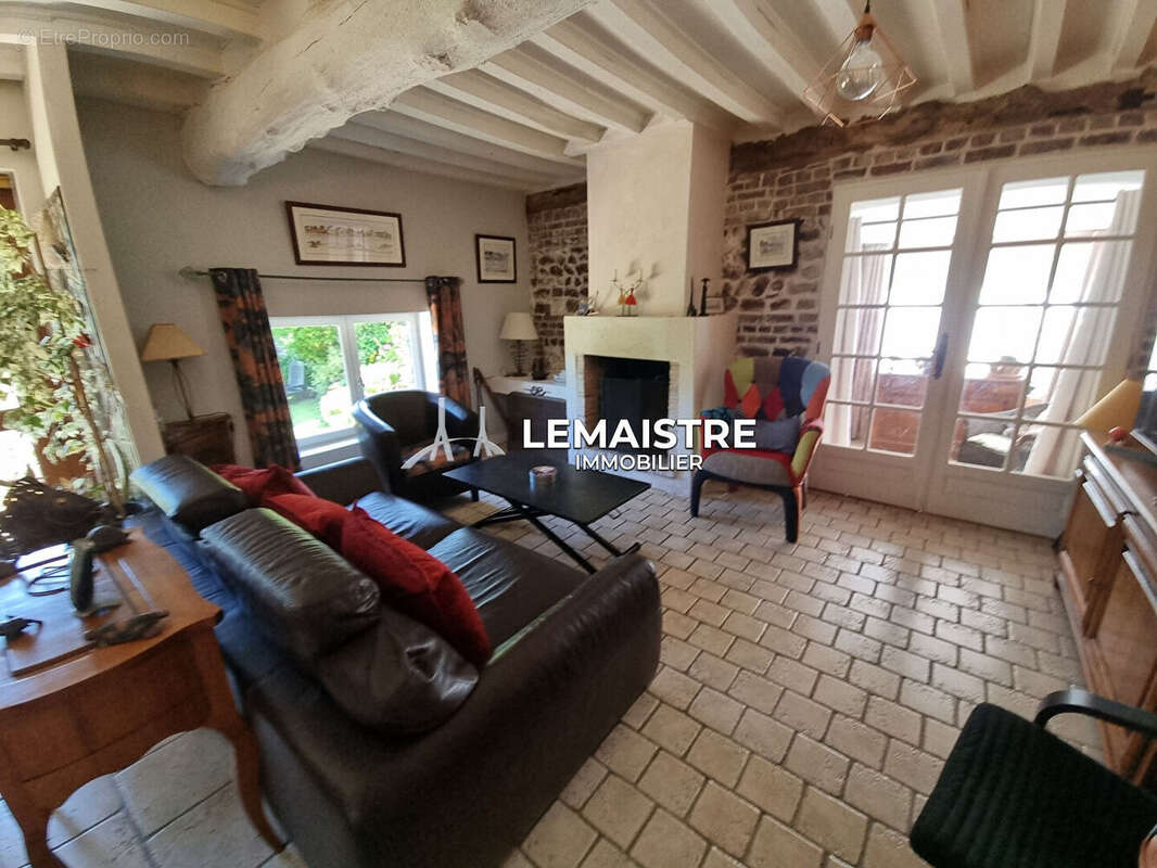 Maison à SAINT-ROMAIN-DE-COLBOSC