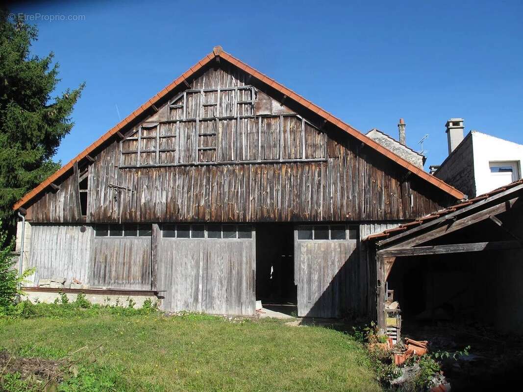 Appartement à MILLY-LA-FORET
