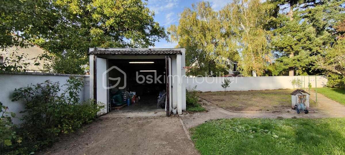 Maison à VARENNES-VAUZELLES