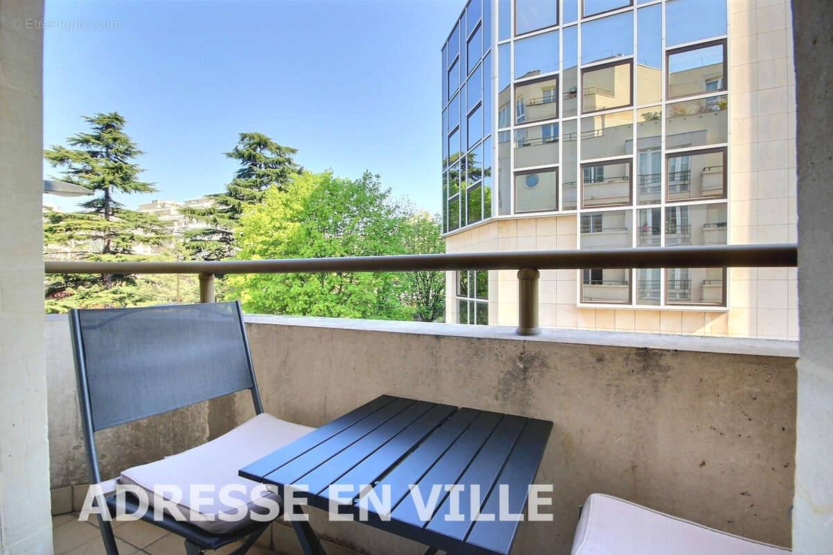 Appartement à LEVALLOIS-PERRET