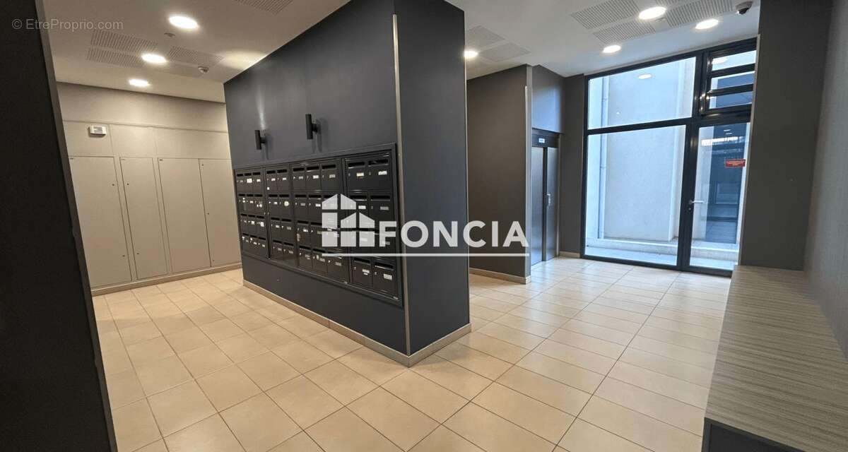 Appartement à MARSEILLE-5E