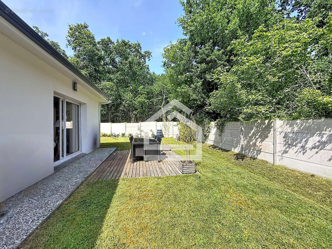 Saint Aubin de Médoc - Exclusivité - Maison avec trois chambres et garage dans un environnement privilégié - photo 8