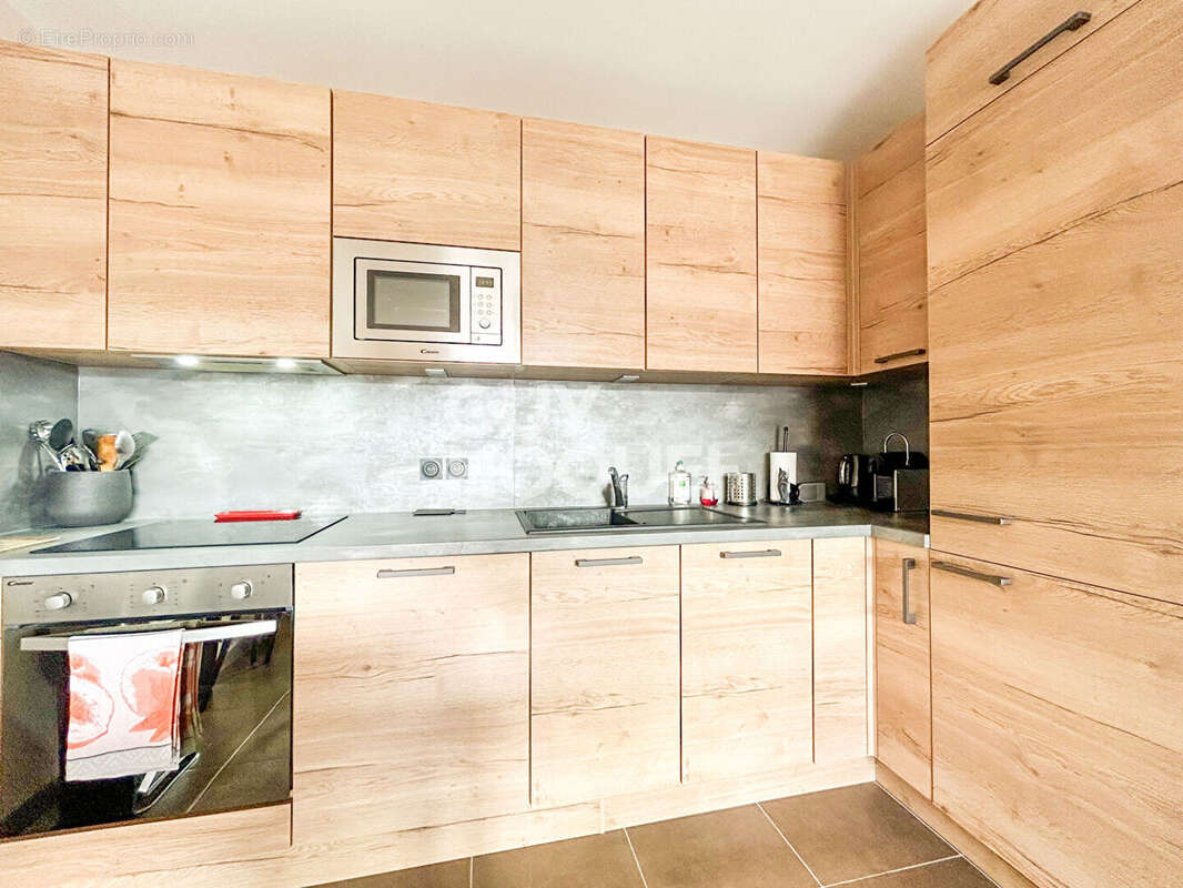Appartement à LAGNES