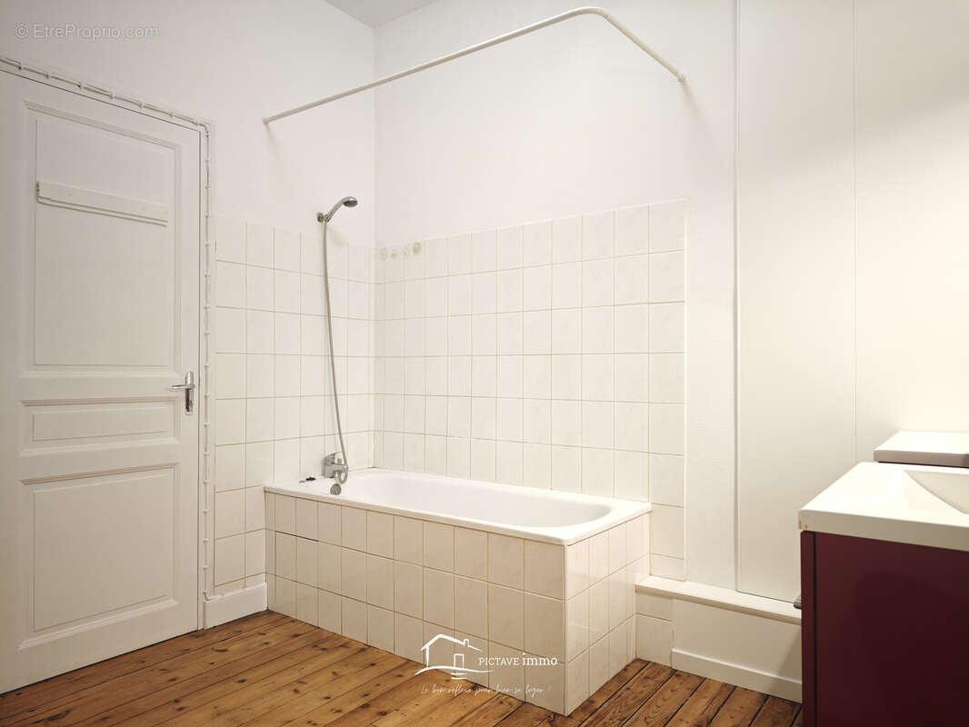 Maison 4 chambres jardin et 2 places de stationements - photo 8