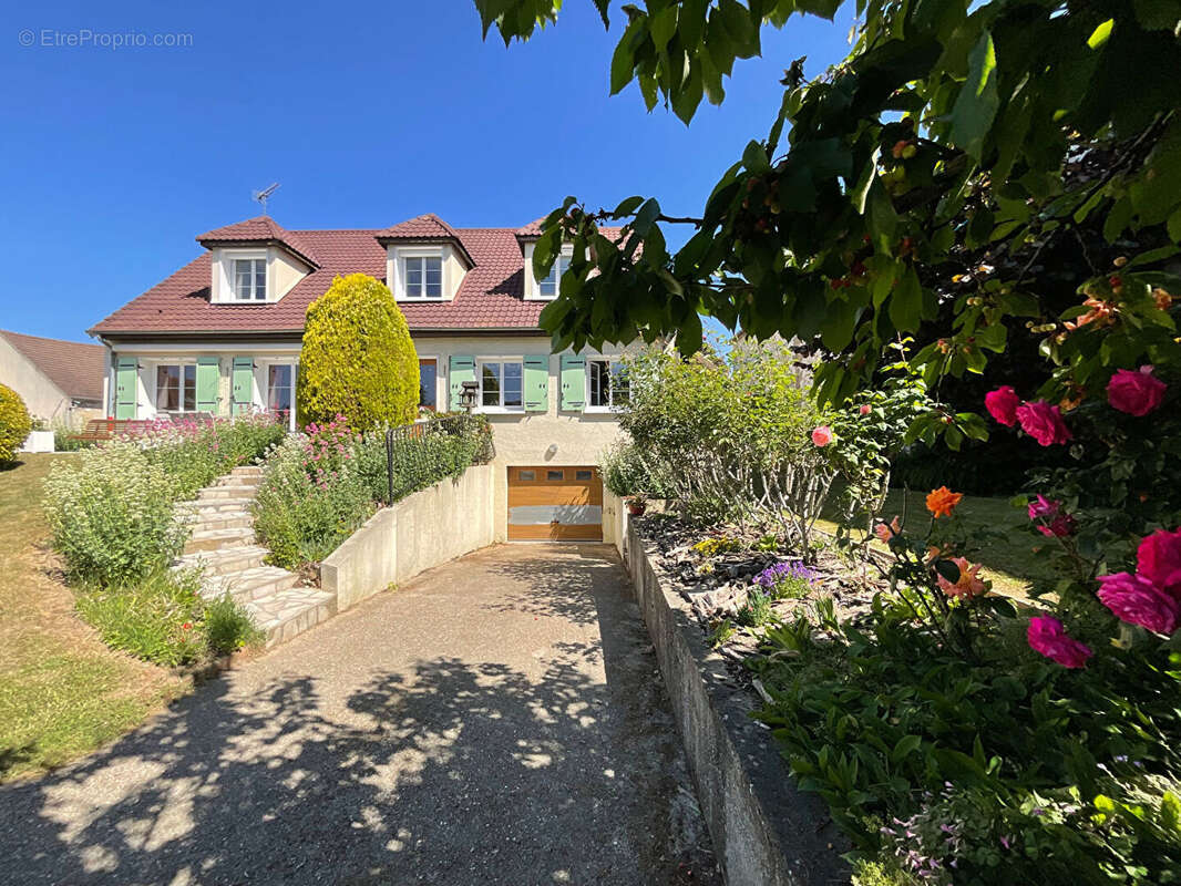 Maison à COURDIMANCHE