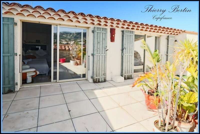 Appartement à LA COLLE-SUR-LOUP