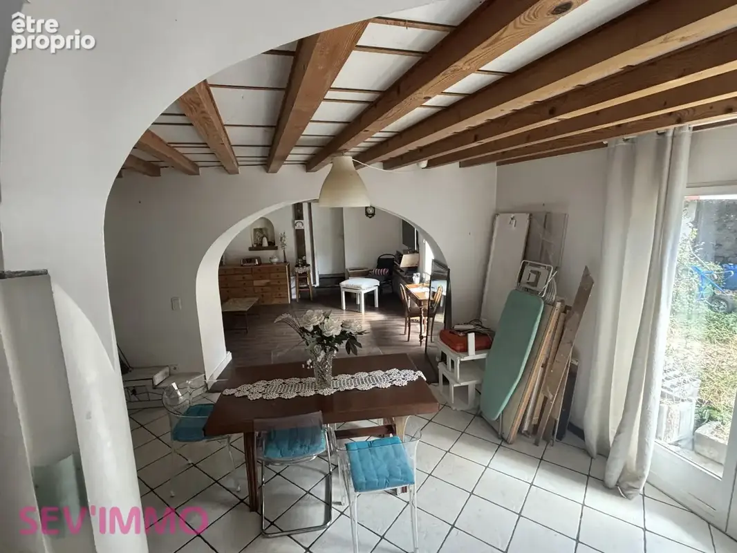Sardon maison de village avec petit terrain - photo 9