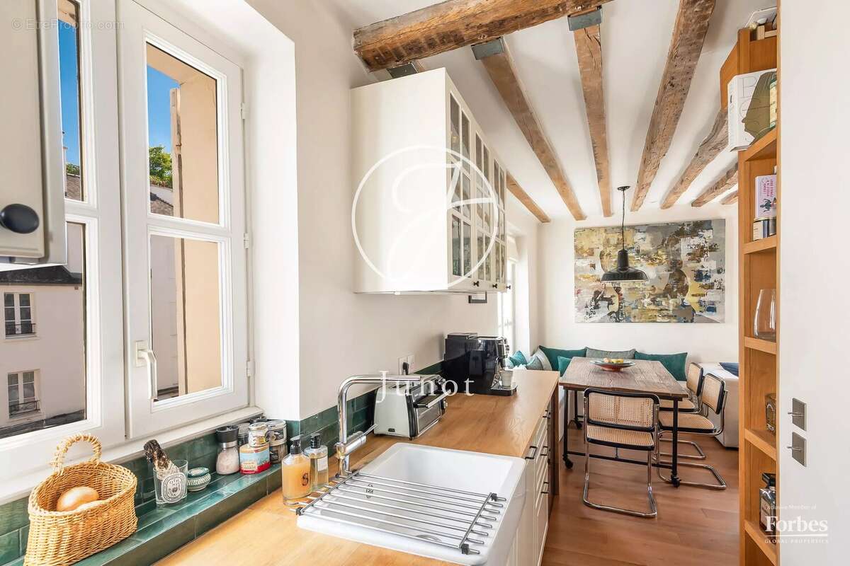 Paris 18e - MONTMARTRE - Duplex - 54,11m² Carrez - 2 pièces - Exposition sud-ouest - Jardin - photo 9