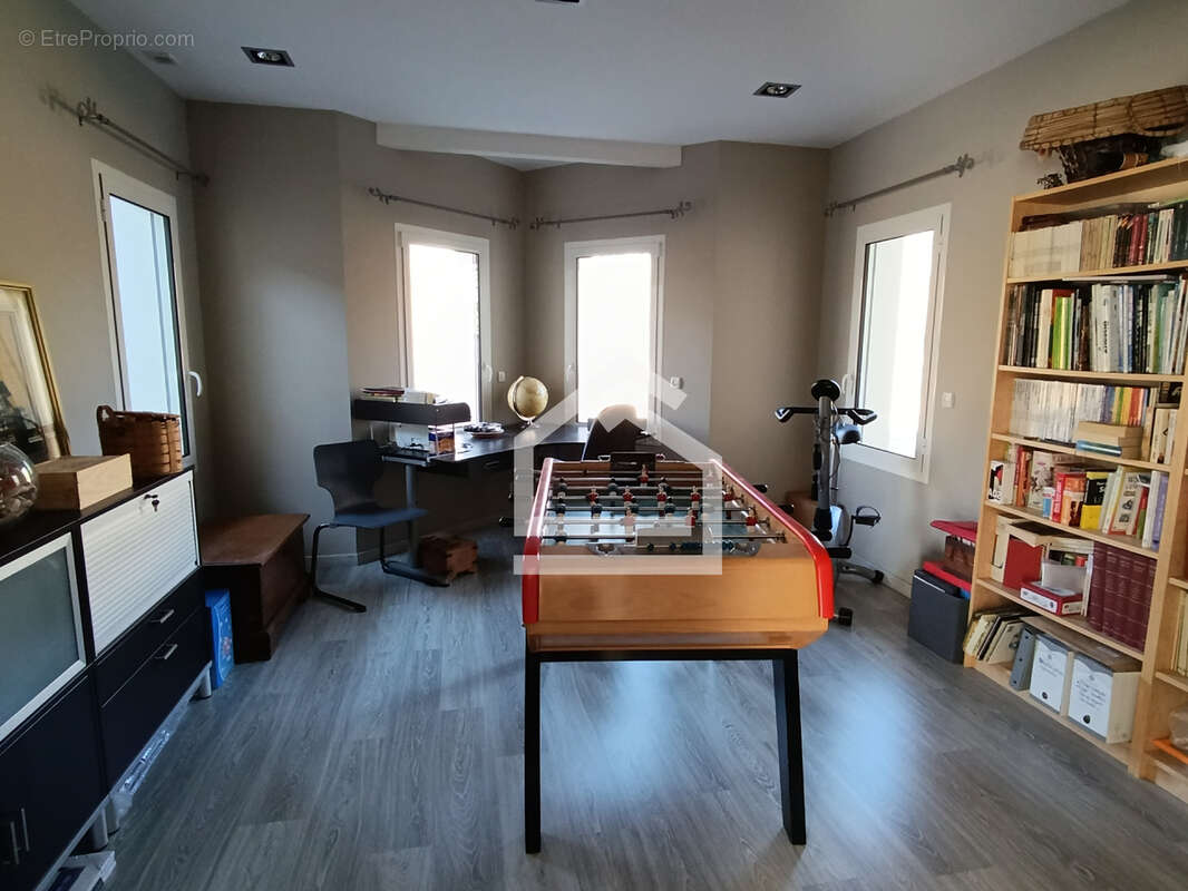 Maison à HOURTIN