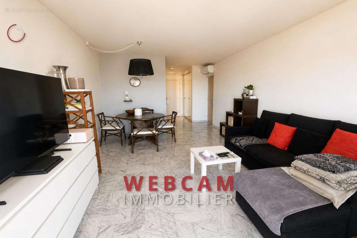Appartement à ROQUEBRUNE-CAP-MARTIN