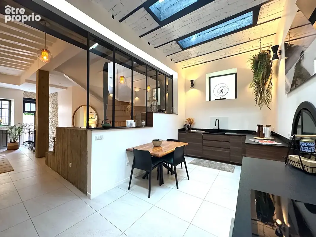 Magnifique maison de ville  style Loft centre Montfort L Amaury 6 pièces  170 m2 - photo 2
