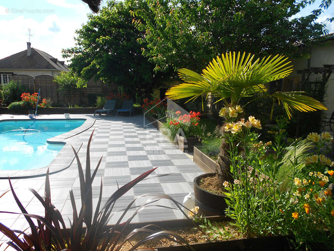 Maison à MONTPON-MENESTEROL