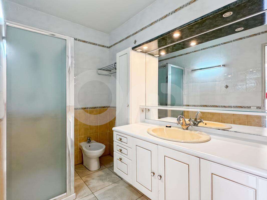 Appartement À Vendre - photo 12