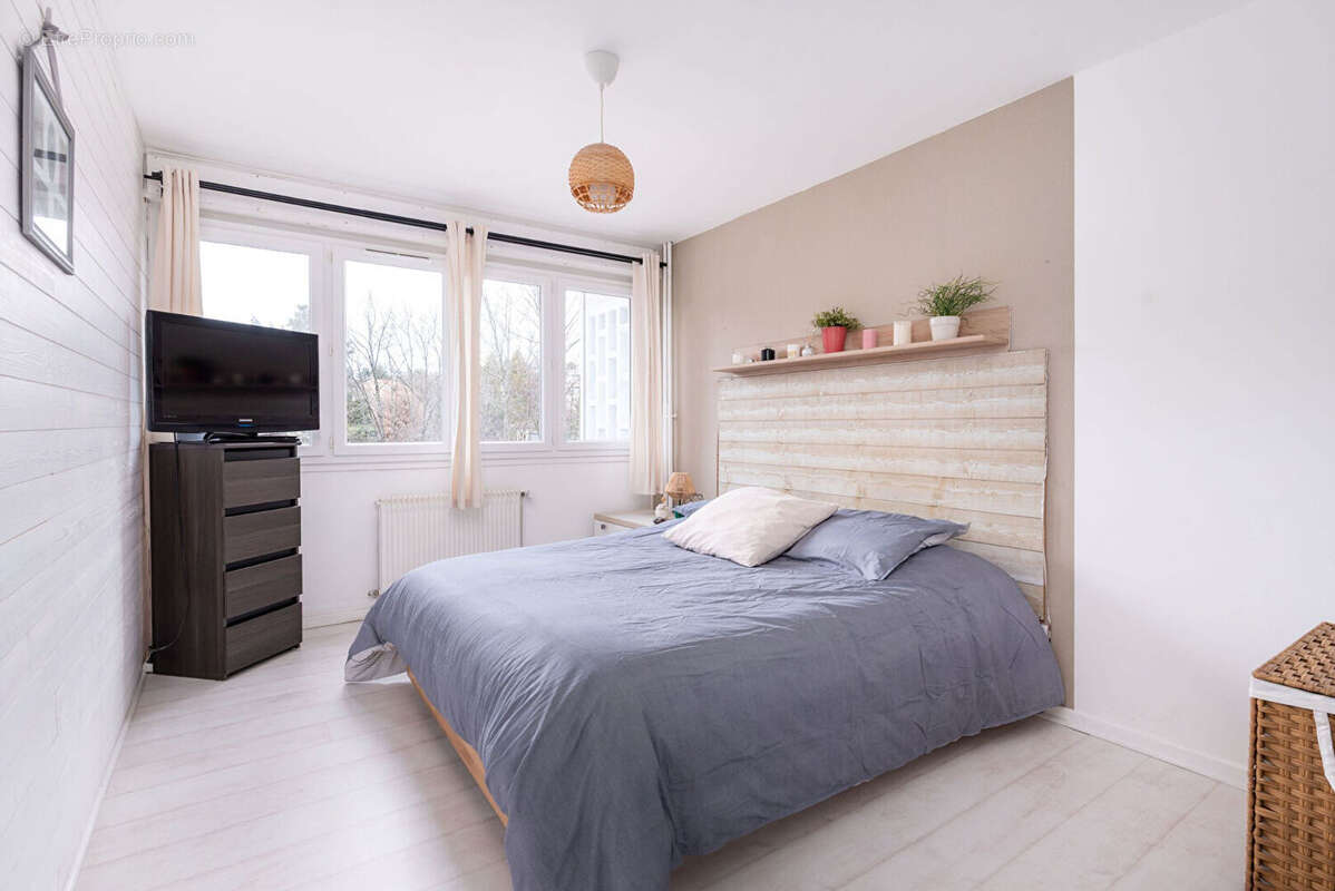 Appartement à SAINTE-FOY-LES-LYON