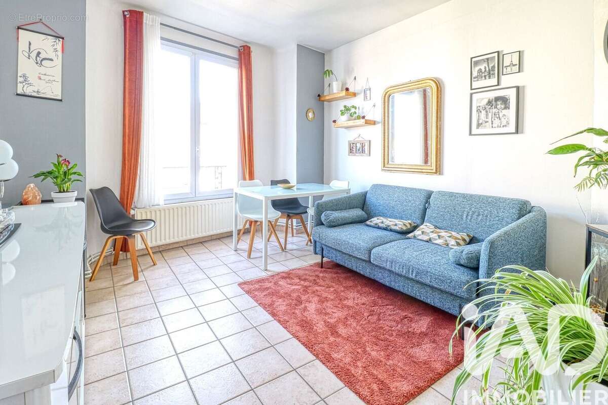 Photo 3 - Appartement à SAINT-PRIX