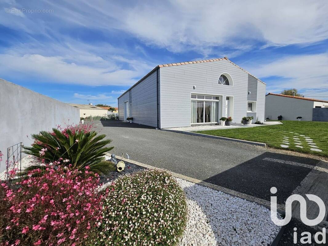 Photo 1 - Maison à CHALLANS