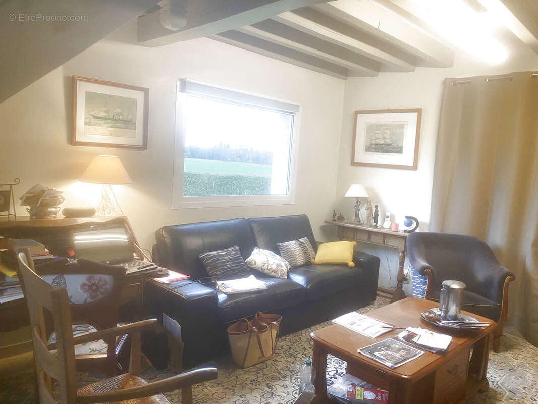 Maison à LE BEC-HELLOUIN