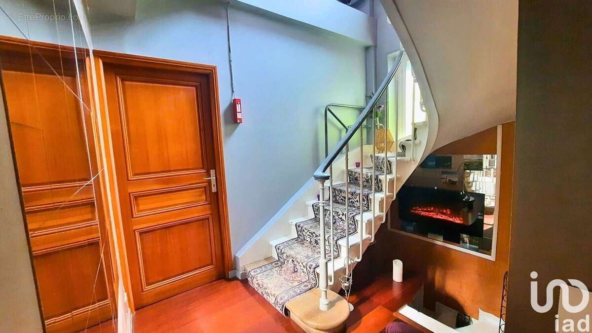 Photo 7 - Commerce à GIF-SUR-YVETTE