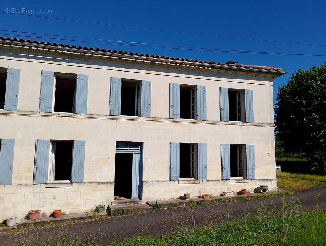 Maison à JONZAC