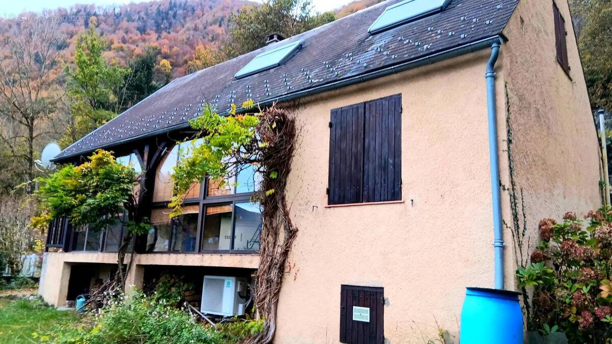 Maison 75 m² à Saint-Beat  - photo 2