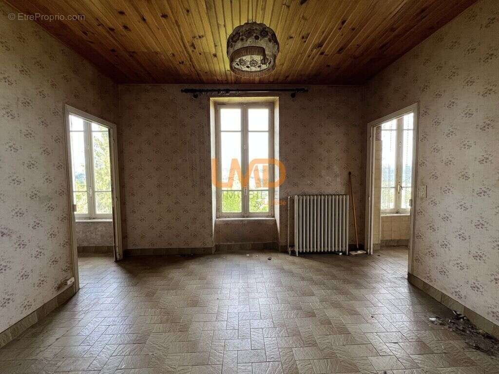 Maison à AUBENAS