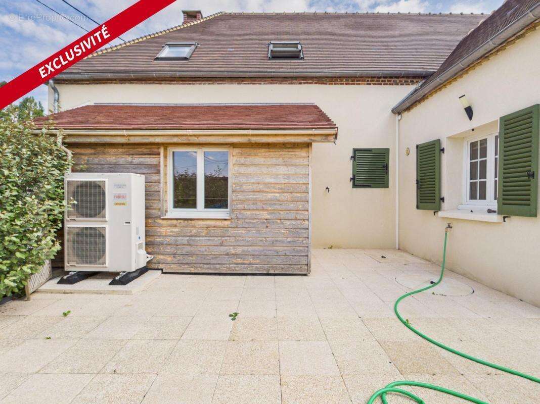 Maison à AIX-EN-OTHE