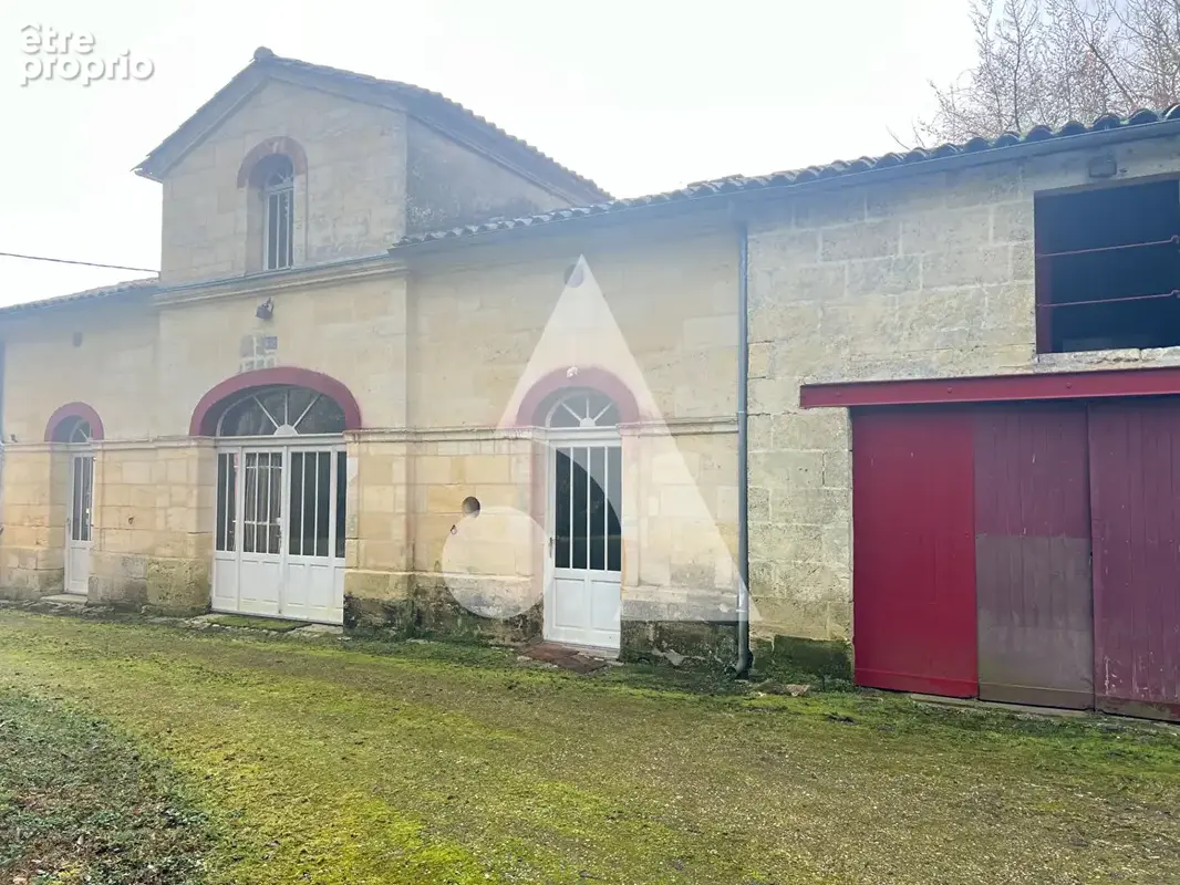 Maison à VAYRES