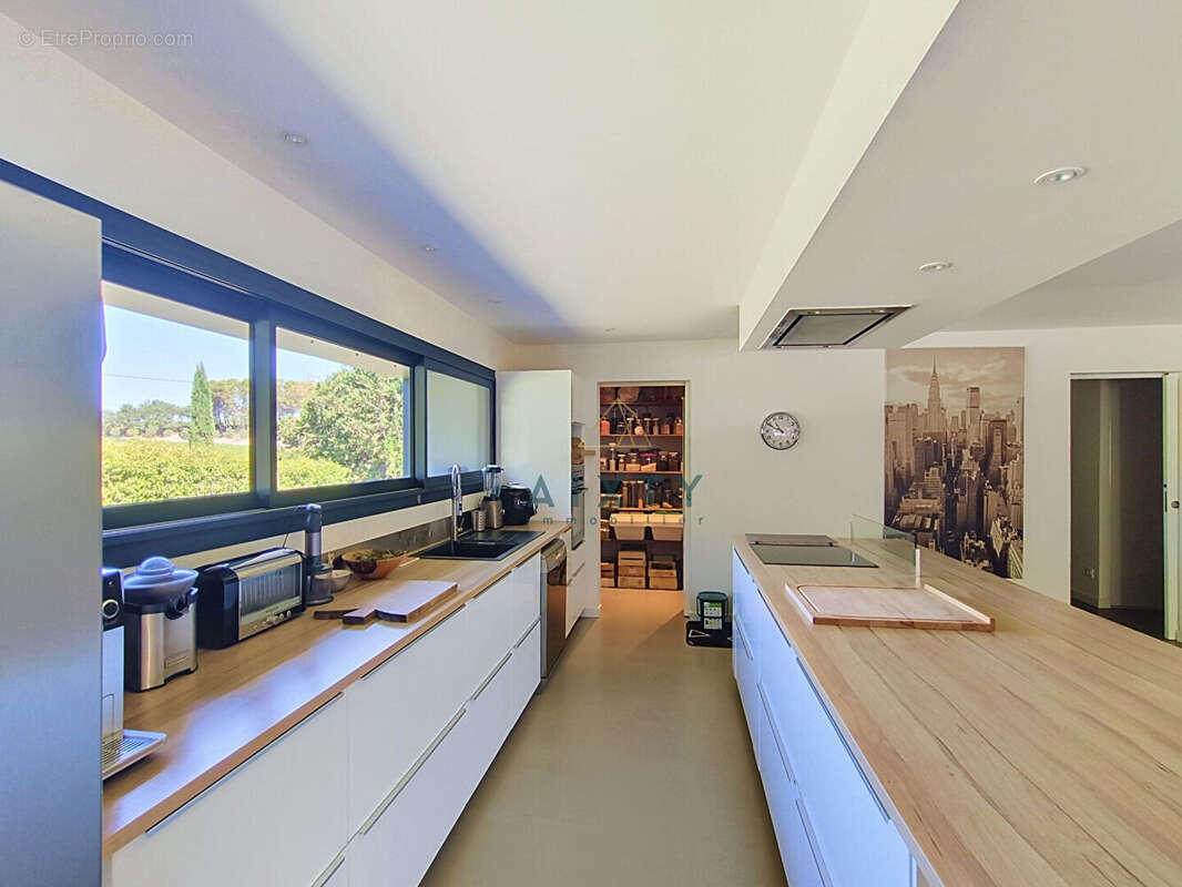 Propriété contemporaine d'exception à 20 minutes d'Aix en Provence - photo 6