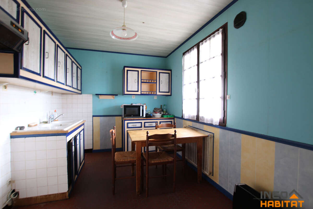 Maison à BOURG-DES-COMPTES